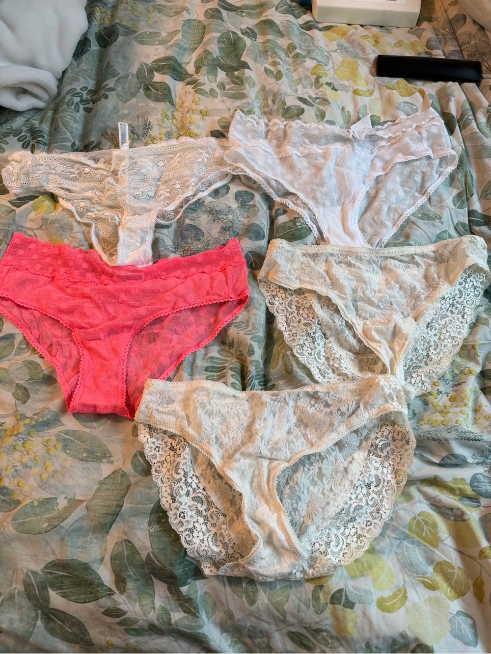 Soma Lace Bikini Panty Set — Hot Pink & Ivory Mix